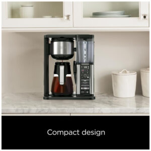 Cafeteira Elétrica Programável Especial, com Jarra de Vidro de 50 Oz, Acabamento e Aço Inoxidável, NINJA CM401, Preto