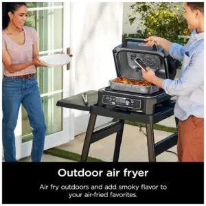 Grill Elétrico Defumador Inteligente7 em 1 com Bluetooth e Controle via APP, Ninja OG951 Woodfire Pro