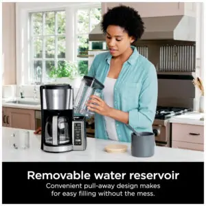 Cafeteira Ninja CE251 12 Xícaras Programável 2 Estilos de Preparo Aço Inox 110V