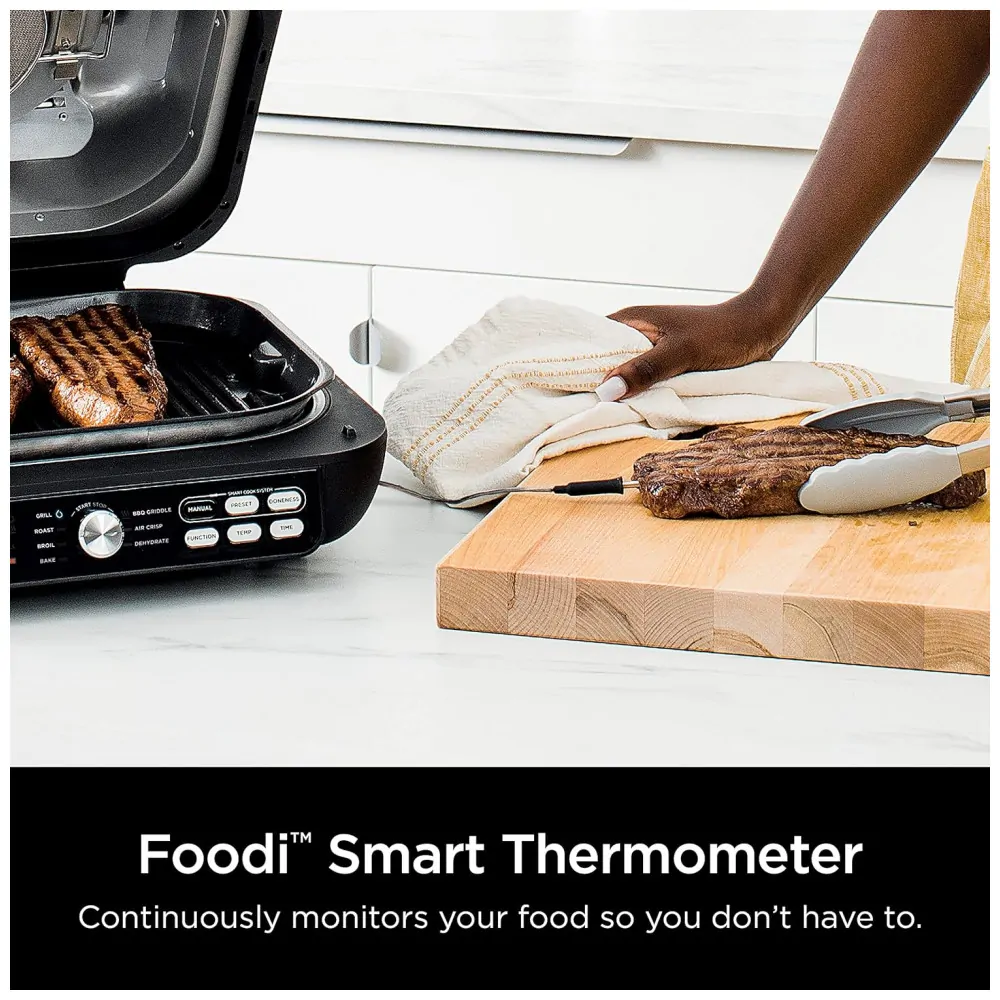 Fritadeira Elétrica AirFryer 7 em 1, Capacidade 4L com Painel Digital, 110v, NINJA IG651, Preto