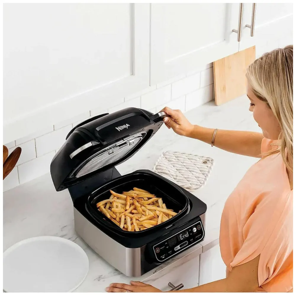 ectqg8tzxkx70b_2.jpg - Air Fryer Fritadeira Elétrica e Grill 5 em 1 Programável, 110V 1760W, NINJA Foodi AG302, Preto