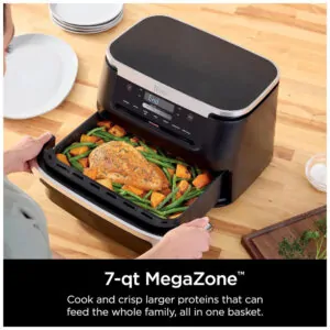 Fritadeira Elétrica Air Fryer 6 em 1, 7 Litros com Divisor de Cesta para Proteínas Grandes e Refeições Completas, 110V 1690W, Ninja DZ071, Preta