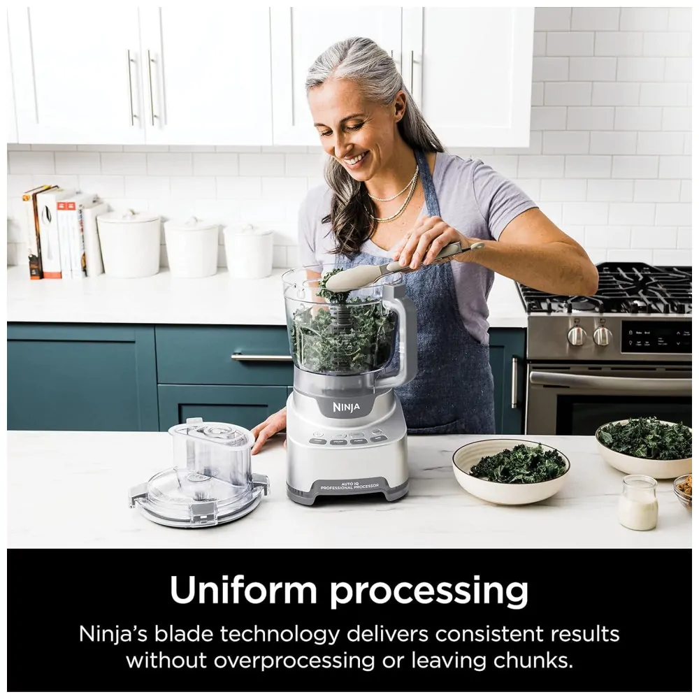 ectqsslgsbs90b_1.jpg - Processador de Alimentos 2,8L com 4 Funções 2 Lâminas e 2 Discos, 1200W, 110v, NINJA NF701, Cinza
