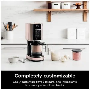 ectqg51qwsk90b_3.jpg - Ninja NC301 CREAMi Máquina de Sorvete Automática 473 mL de Capacidade com Painel de Controle e 7 Configurações, 110V, Rose Gold