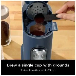 Máquina de Café Ninja Pods e Grounds Individual Compatível K Cup 3 Estilos Reservatório 1,65 L Tamanhos 177 710 mL Café Gelado Marinho PB041NV 110V