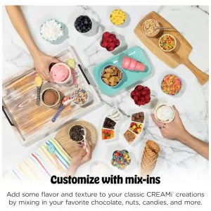 Máquina de sorvete soft serve Ninja CREAMi Scoop Swirl prata 13 programas 4 potes 2 em 1 473 ml modelo NC701.