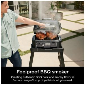 Grill Smoker Ninja Outdoor Woodfire Pro XL 4 em 1 Churrasqueira, Fumante, Air Fryer e Forno com Termômetro Embutido