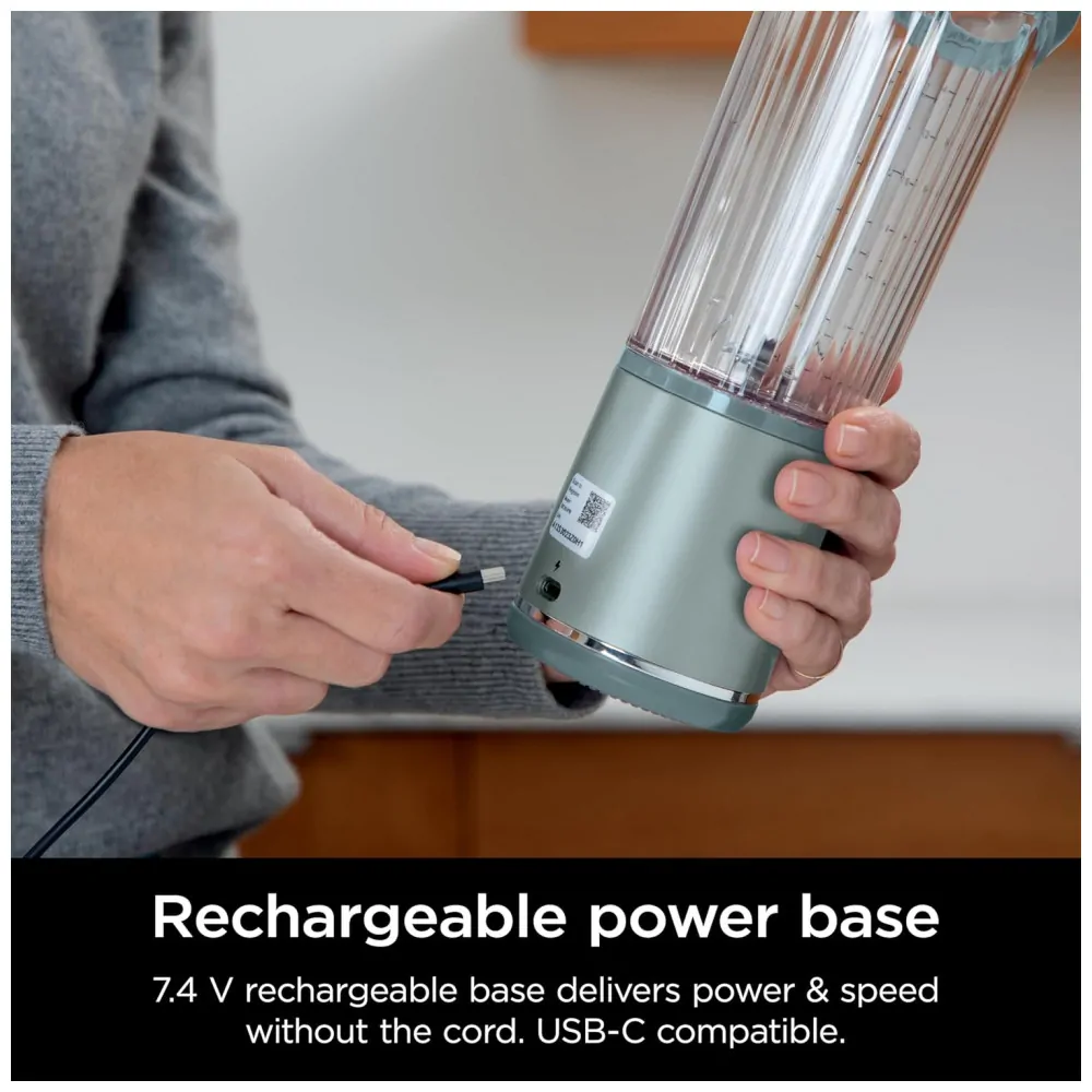 Liquidificador Portátil Ninja Blast Verde com 2 Copos 530 ml Tampa Antivazamento USB C Sem Fio 7,4V