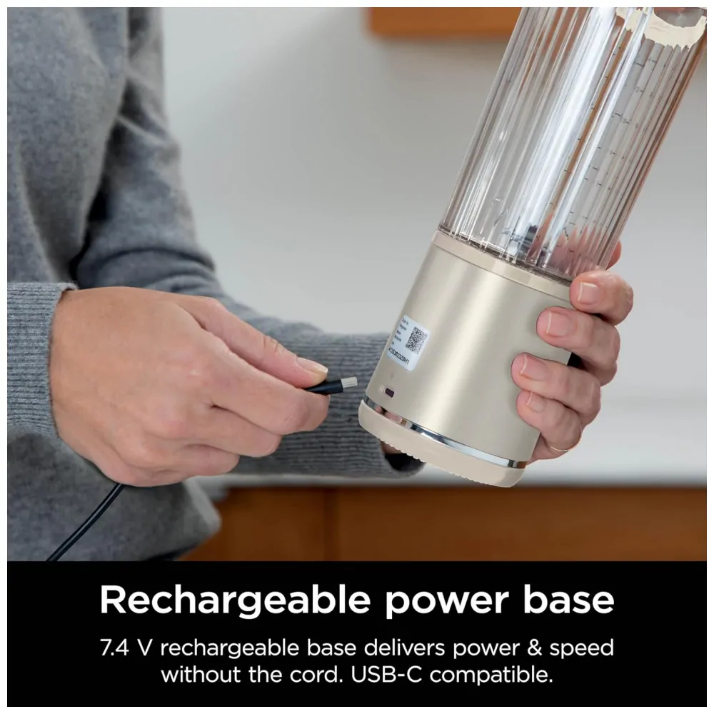 Liquidificador Portátil Ninja Blast 530 ml Vannilla Tampa Antivazamento Bateria Recarregável USB C